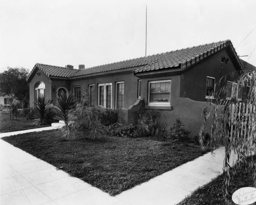 Santa Ana bungalow