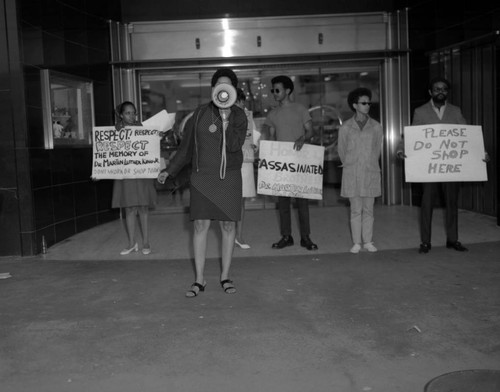 Community protest in honor of Martin Luther King assassination