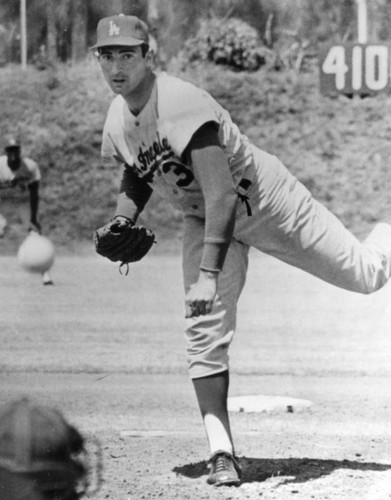 Koufax pitching