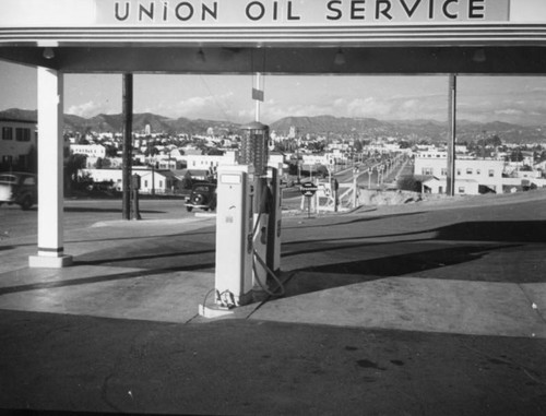 Union Oil service station