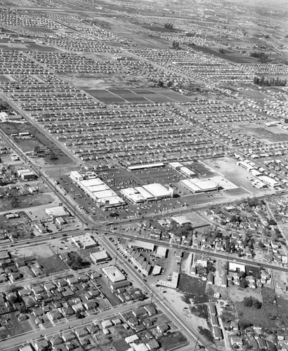 Shopping center and neighborhoods in Norwalk