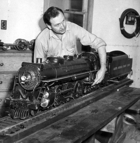 Miniature locomotive builder's masterpiece