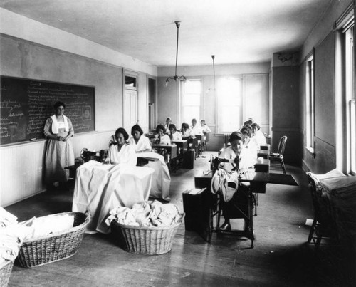 Sherman Indian High School sewing class