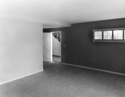 Ambassador Hotel, Large Bungalow, renovated interior