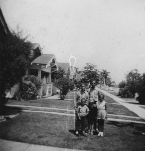 Children in front yard