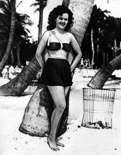 Elizabeth Short at beach