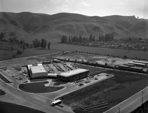 Rose Hills Memorial Park, Whittier, looking south