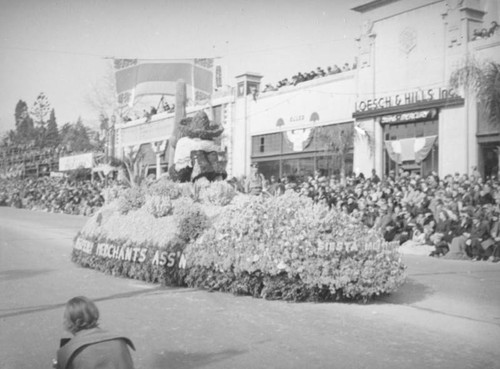 Pasadena Merchants Association float at the 1939 Rose Parade