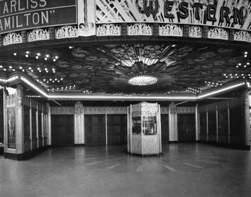 Warner Bros. Western Theater front entrance