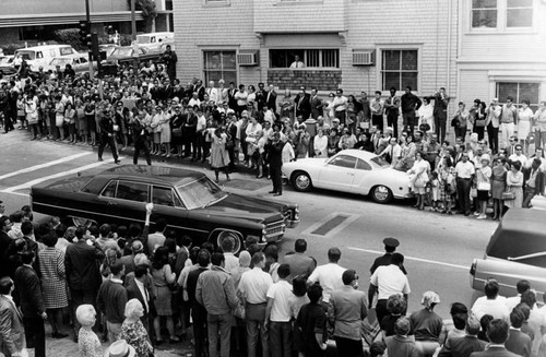 Kennedy cortege on way to airport