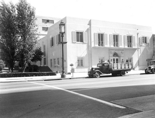 County Medical Library