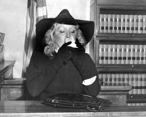 Mae Murray on witness stand