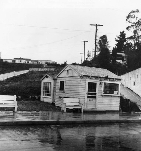 Hyperion Station, exterior view