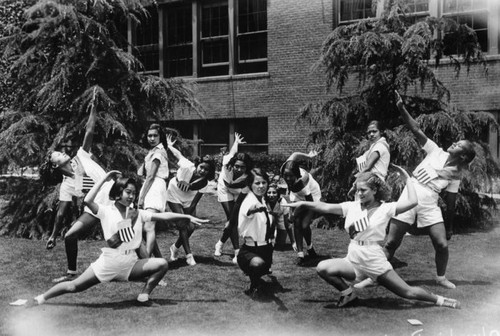 Jefferson High School cheerleaders