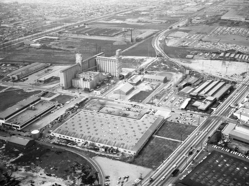 California Malting Company, Malt Avenue, looking southwest