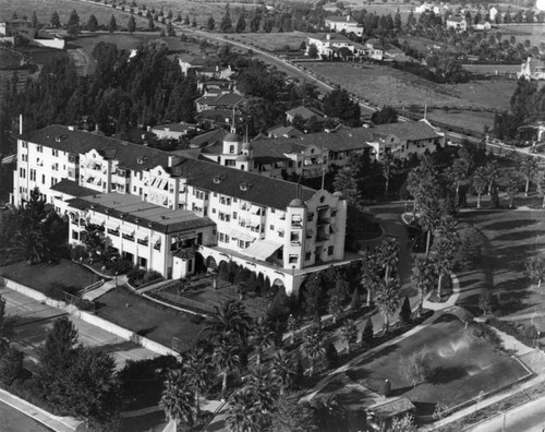 Beverly Hills Hotel aerial view