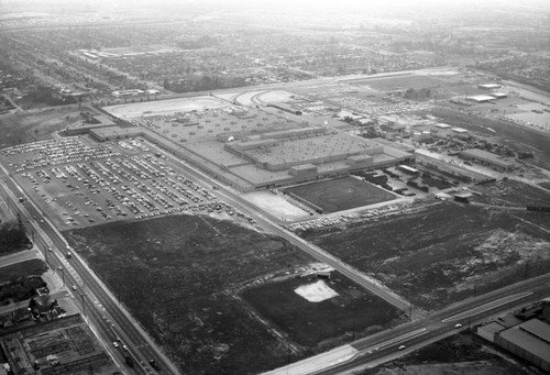 Ford Motor Co. Mercury Plant, Pico Rivera, looking southeast