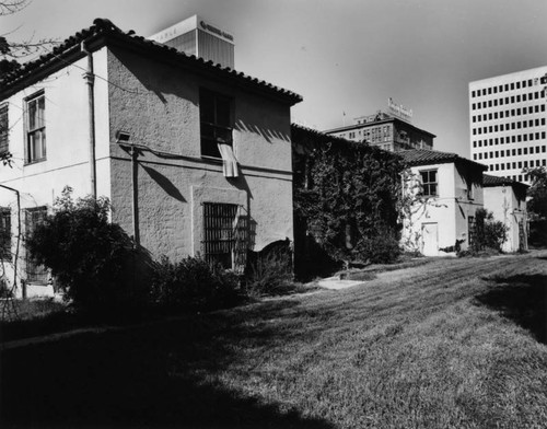 Ambassador Hotel, Siesta Bungalow, facing northwest