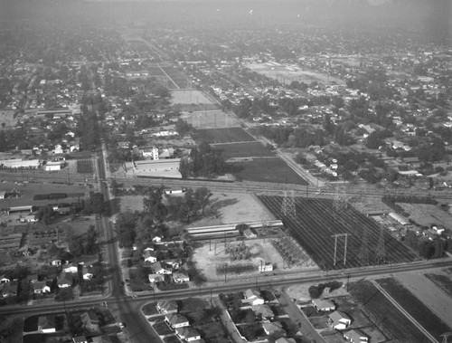 Walnut Grove Avenue and Grand Avenue, Rosemead, looking north