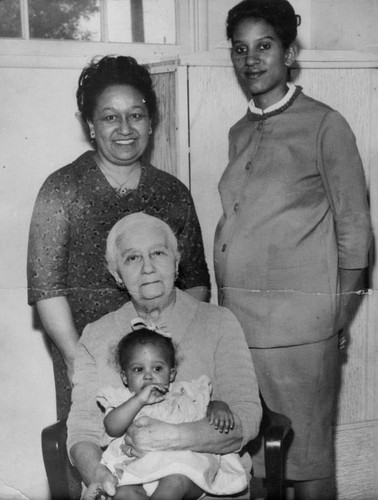 Mrs. Robbie Chester with mother daughter and granddaughter