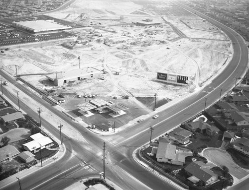 Mobil Gas, Rosecrans Avenue and La Mirada Boulevard, looking southeast