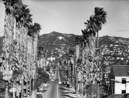 Normandie Avenue to Griffith Park Planetarium