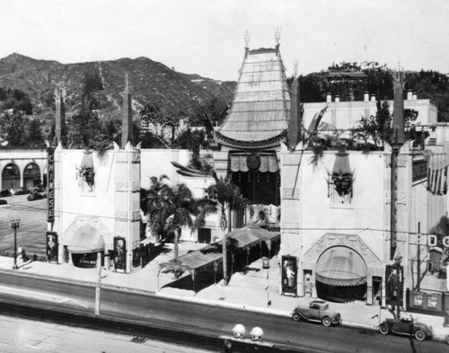 Full view, Grauman's Chinese Theater