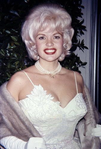 jayne mansfield wedding dress pink Iconic Wedding Dresses #8: Jayne Mansfield (1958)