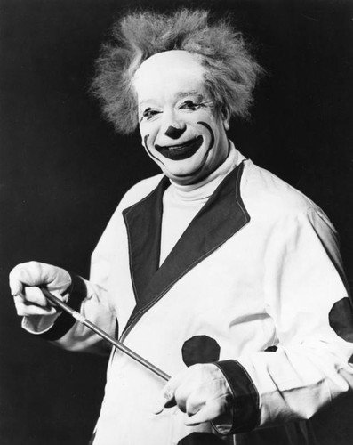 Lew Kish, circus clown