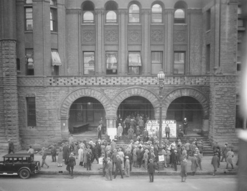 Old City Hall auction