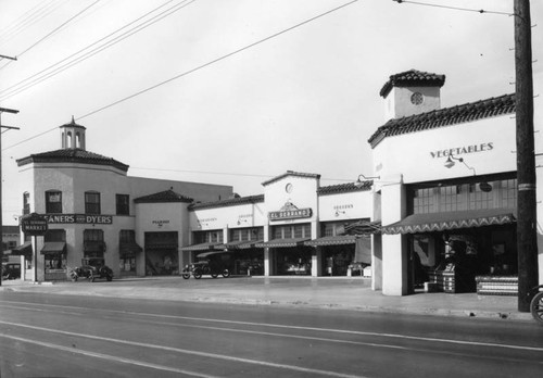 El Serrano Market, view 1