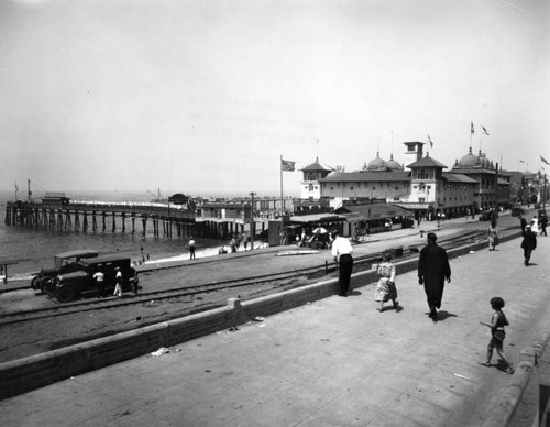 Redondo Beach pier area