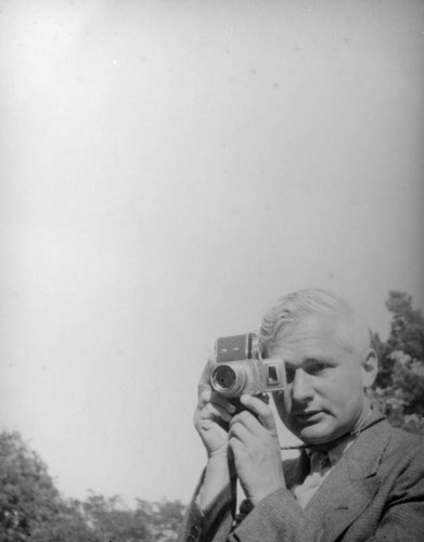 Herman Schultheis with a camera, Chico