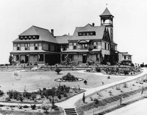 Belmont Hotel seen from lawn