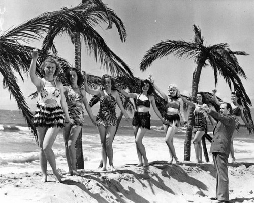 Miss California Bathing Beauty contestants