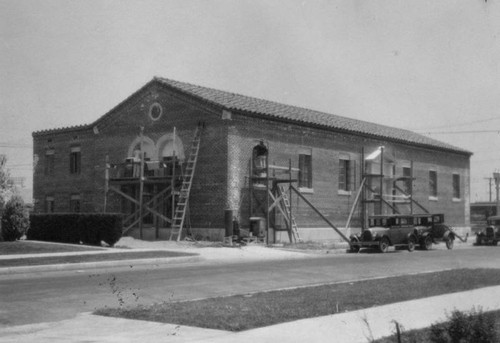 Construction work on John Muir Branch Library