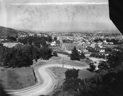 Curved road, Hollywood, view 2