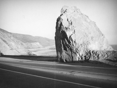 Passing a rock, Roosevelt Highway