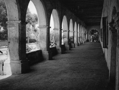 San Fernando Mission Convento arcade