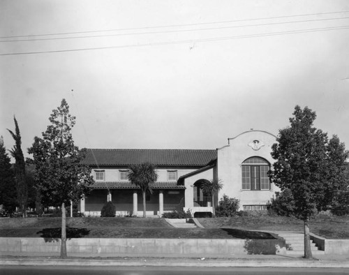 Eagle Rock Branch Library, exterior