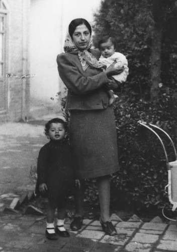 Iranian mother and children