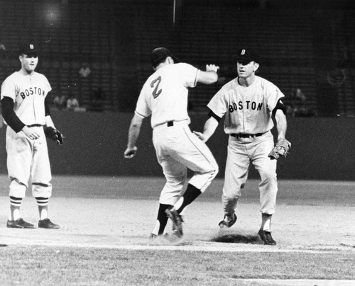 Boston slugger Dick Stuart sets tag for Angel's Satriano