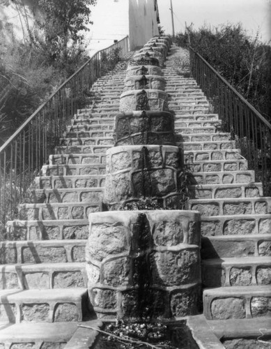 Hollywood Hills residence, view 2