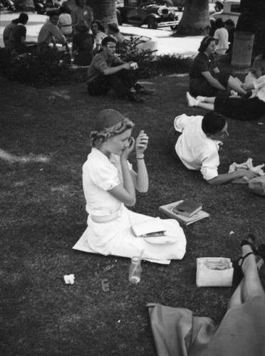 Lunchtime, Hollywood High School