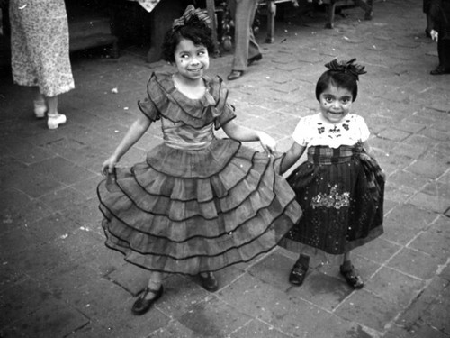 Girls on Olvera Street