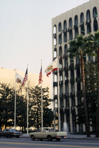 Perpetual Savings Plaza, Beverly Hills