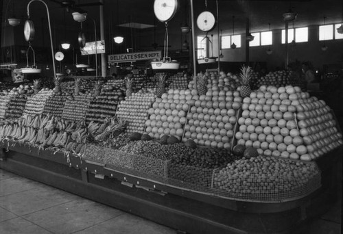 Beverly Crest Market interior