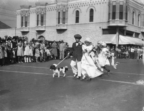 Children's pet show parade