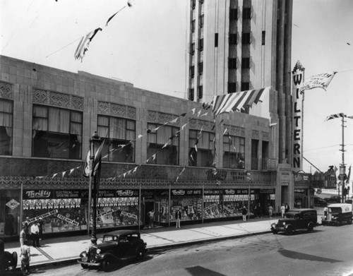 Wiltern Theater & Thrifty Drug Store