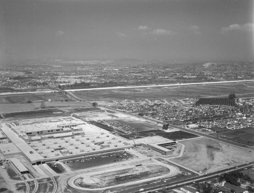 Ford Motor Co., Mercury Plant, looking north, Washington and Rosemead